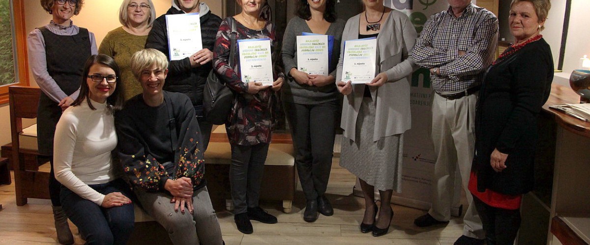 Uručene zahvalnice i nagrade pobjednicima na Natječaju za najljepše uređenu okućnicu obiteljske kuće ili dvorište zgrade na području Grada Jastrebarskog